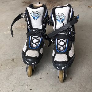 Roller blades